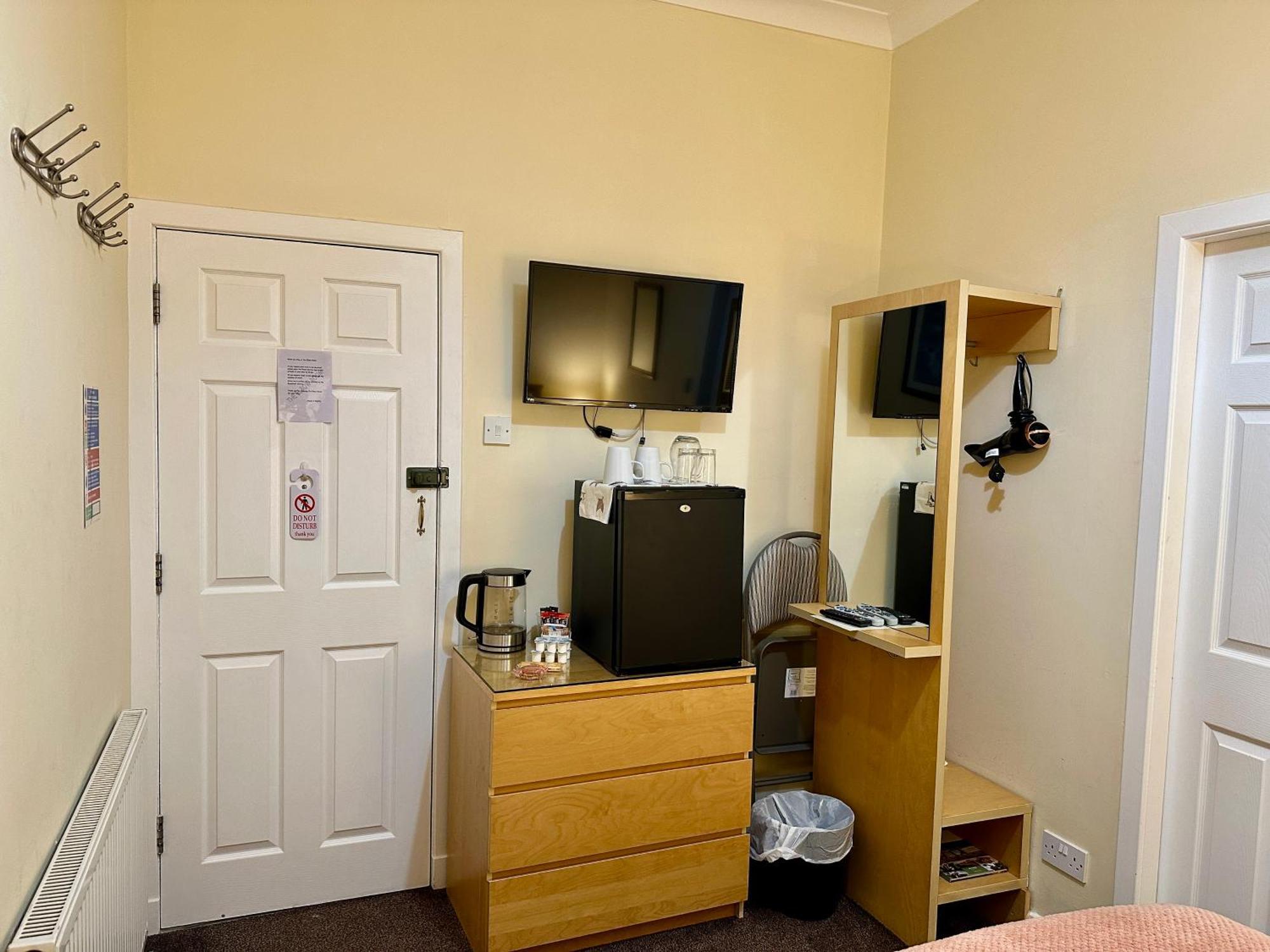 The Elbow Room Kirkcaldy Buitenkant foto